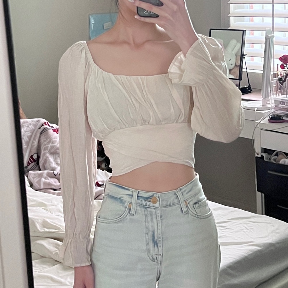 Cream tie-up cropped blouse